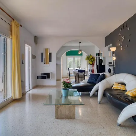 Holiday home Mas Tomasi